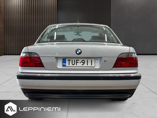 BMW 735 vaihtoauto