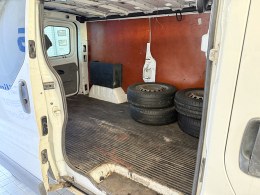 Nissan Primastar vaihtoauto