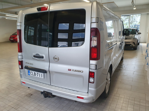 Opel Vivaro vaihtoauto