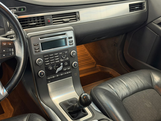 Volvo V70 vaihtoauto