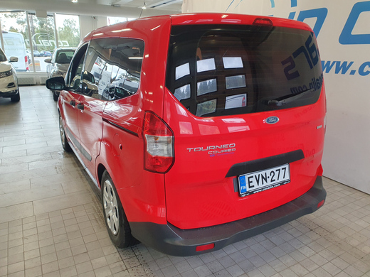 Ford Tourneo Courier vaihtoauto