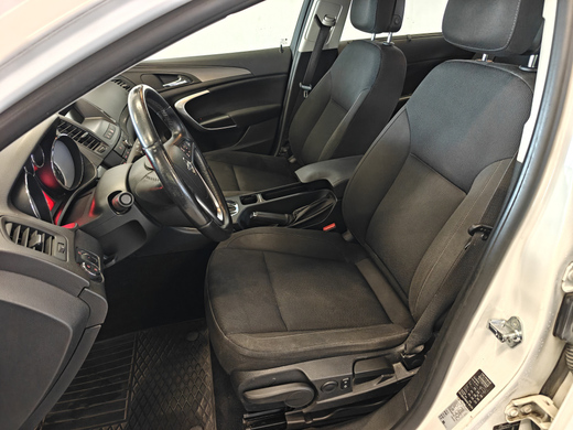 Opel Insignia vaihtoauto