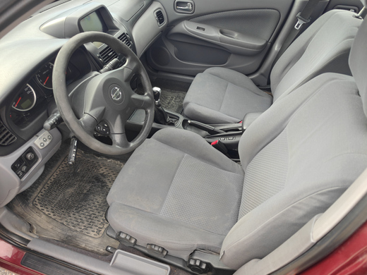 Nissan Almera vaihtoauto