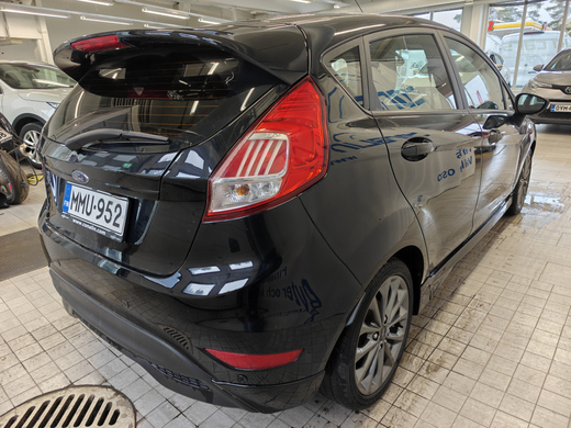 Ford Fiesta vaihtoauto