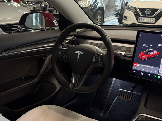 Tesla Model 3 vaihtoauto