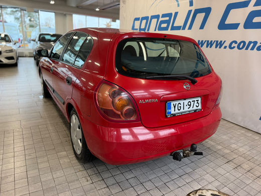 Nissan Almera vaihtoauto