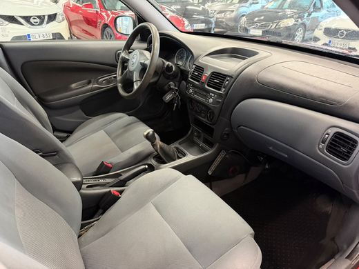 Nissan Almera vaihtoauto