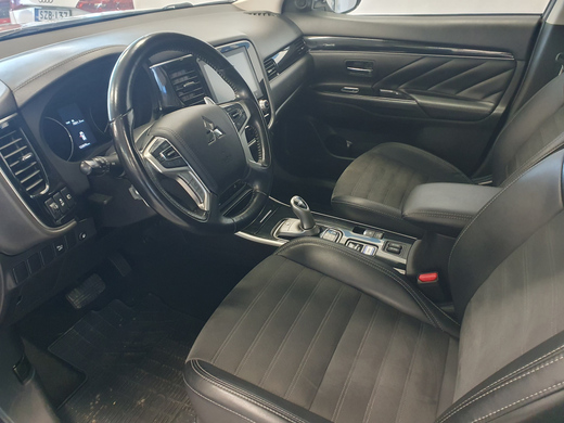 Mitsubishi Outlander vaihtoauto