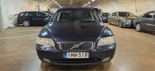 Volvo V70 vaihtoauto
