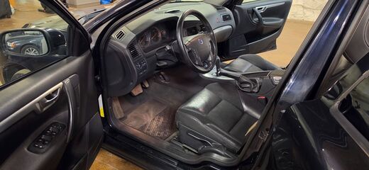 Volvo V70 vaihtoauto