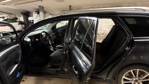 Toyota Avensis vaihtoauto