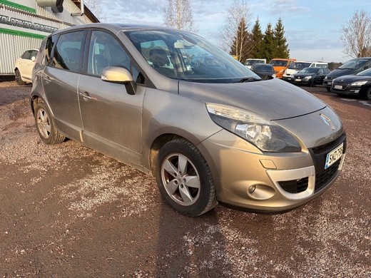 Renault Scénic vaihtoauto