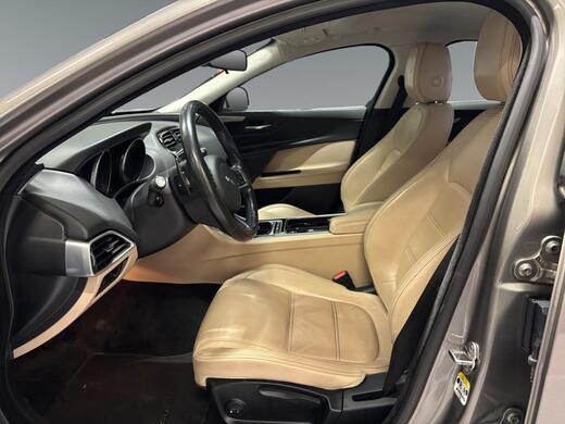 Jaguar XE vaihtoauto