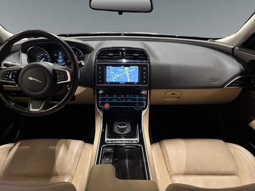 Jaguar XE vaihtoauto