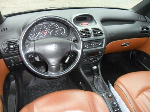 Peugeot 206 vaihtoauto
