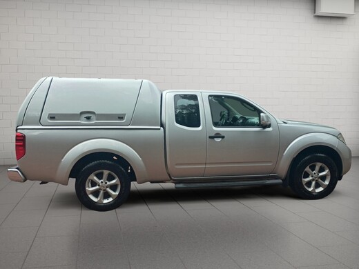 Nissan Navara vaihtoauto