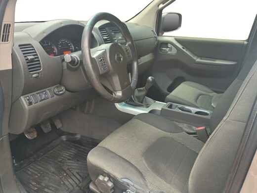 Nissan Navara vaihtoauto