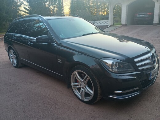 Mercedes-Benz C vaihtoauto
