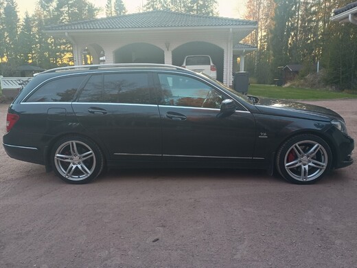 Mercedes-Benz C vaihtoauto