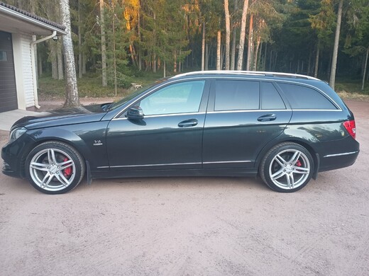 Mercedes-Benz C vaihtoauto