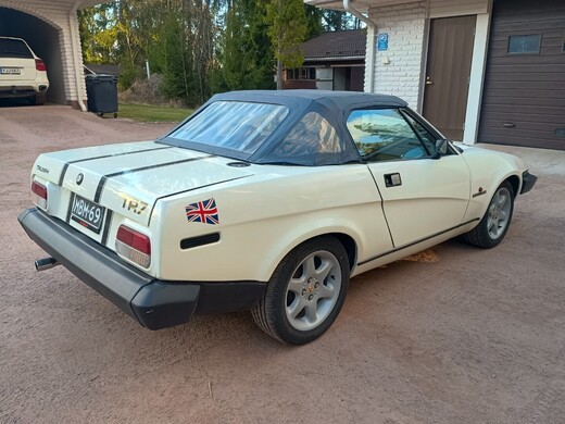 Triumph TR vaihtoauto