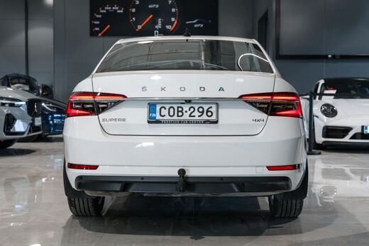 Skoda Superb vaihtoauto