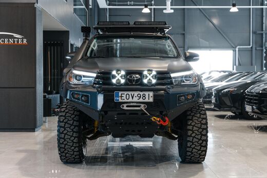 Toyota Hilux vaihtoauto