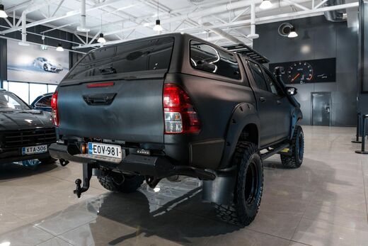 Toyota Hilux vaihtoauto