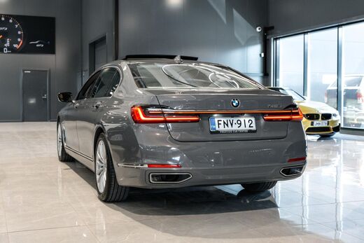 BMW 745 vaihtoauto