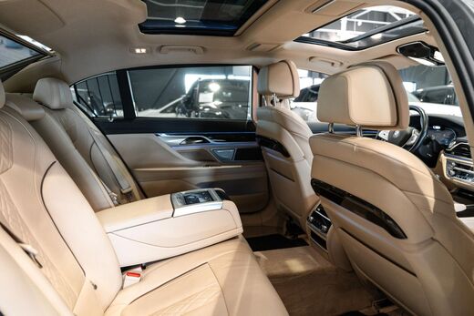BMW 745 vaihtoauto