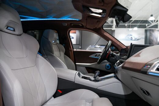 BMW XM vaihtoauto
