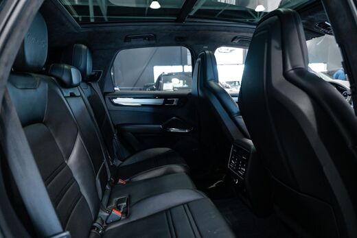 Porsche Cayenne vaihtoauto