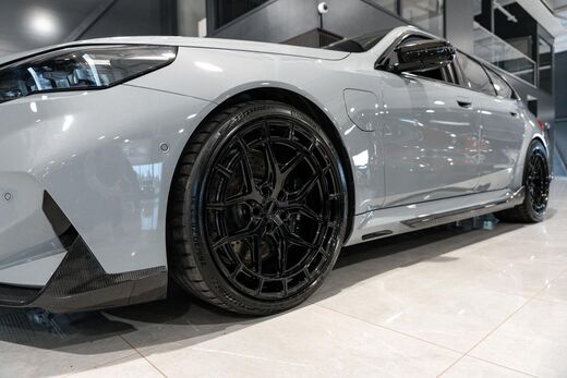 BMW M5 vaihtoauto
