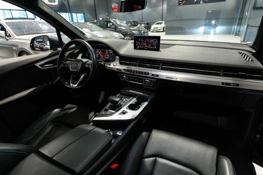 Audi Q7 vaihtoauto