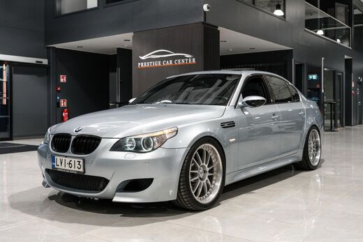 BMW M5 vaihtoauto