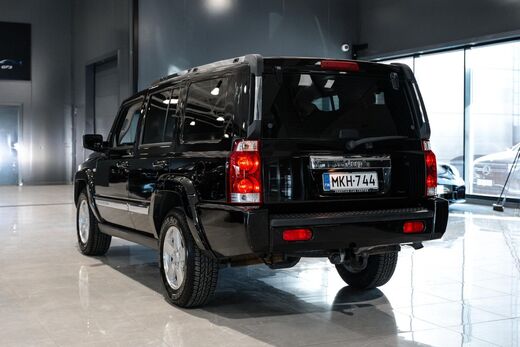 Jeep Commander vaihtoauto
