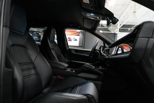 Porsche Cayenne vaihtoauto