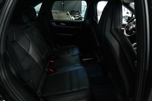 Porsche Cayenne vaihtoauto
