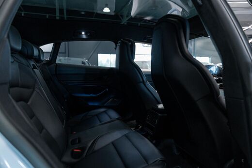Porsche Taycan vaihtoauto