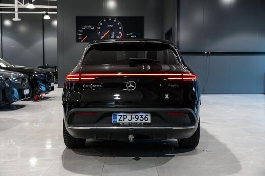 Mercedes-Benz EQC vaihtoauto