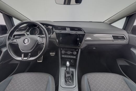 Volkswagen Touran vaihtoauto