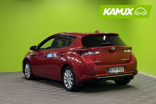 Toyota Auris vaihtoauto