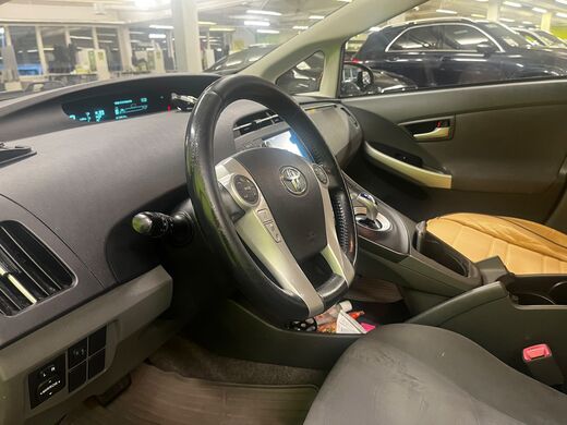 Toyota Prius vaihtoauto