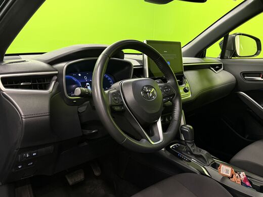 Toyota Corolla Cross vaihtoauto