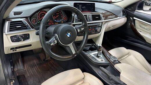 BMW 330 vaihtoauto