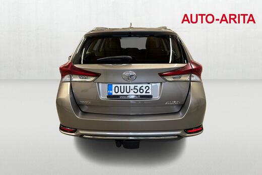 Toyota Auris vaihtoauto