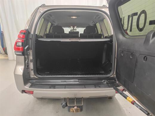 Toyota Land Cruiser vaihtoauto