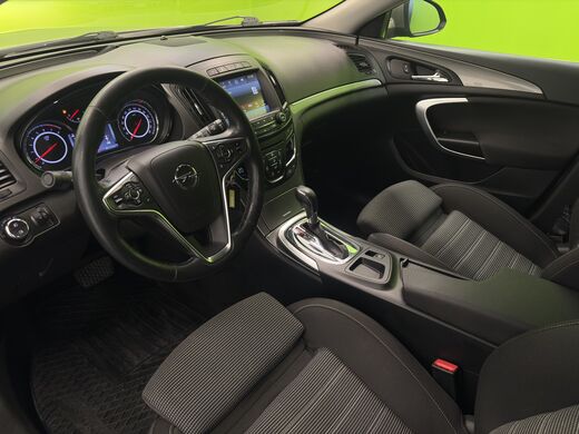 Opel Insignia vaihtoauto