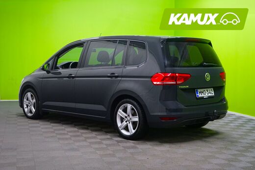 Volkswagen Touran vaihtoauto