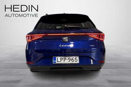 SEAT Leon Sportstourer vaihtoauto